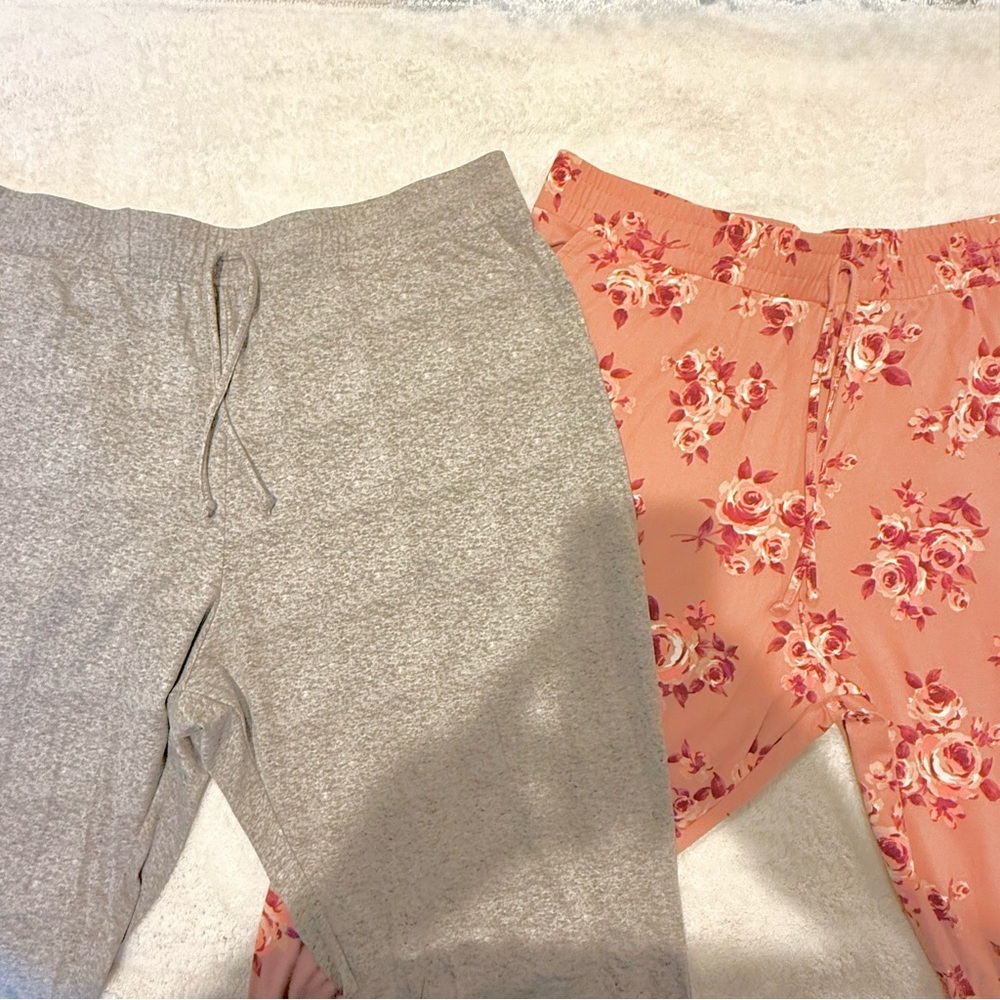 Super Soft Gray & Floral Jogger Pants Set (NWOT) - Picture 2 of 7